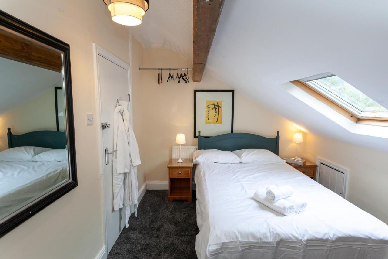 Hotel Townhouse No 12 Huddersfield Exterior foto