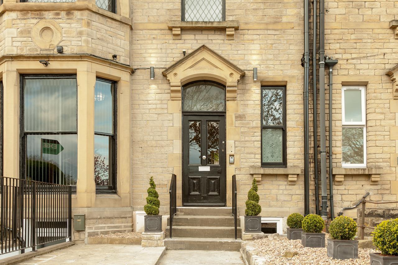 Hotel Townhouse No 12 Huddersfield Exterior foto